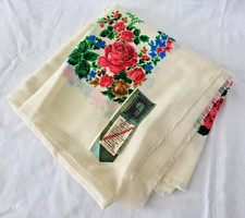 Vintage Scarf USSR Kiev cream sprinkle grade size 95 x 95 cm with tag Ukraine