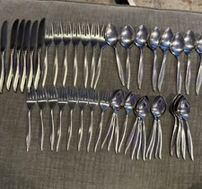 Oneida Craft Deluxe Stainless Steel 45 Pieces