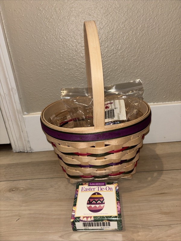 LONGABERGER 1996 EASTER BASKET Hand Woven WITH LINER, PLASTIC INSERT & TIE-ON