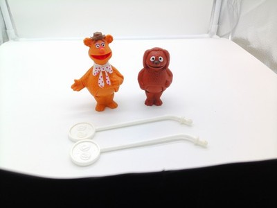 Vintage Fisher Price Muppets Fozzie and Rowlf stick puppets with sticks