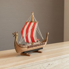 Resin Boat Ornament Vintage Design Dragon Head Boat Statue Detailed