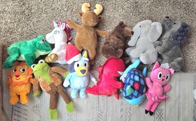Kohls Cares Bluey Plush Lot Rainbow Fish FROG & TOAD Jimmy Fallon Kids Book Mate