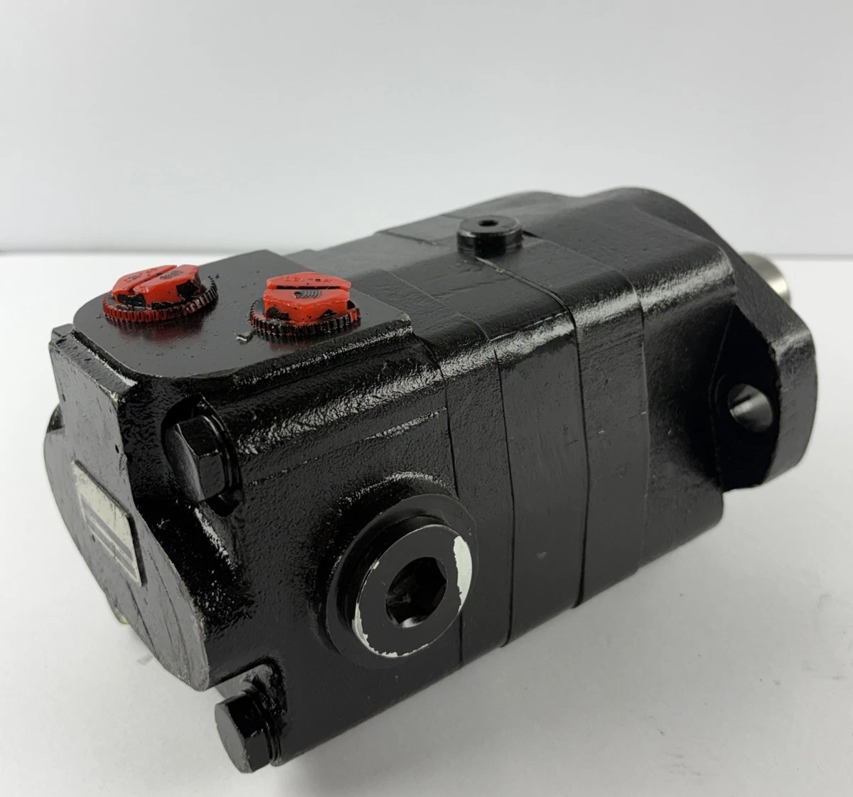 WF104-1024Y Hydraulic Orbital Motor 2-Bolt photo 3