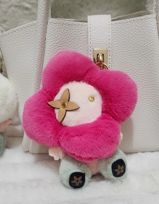 Plush Fuchsia Clover Teddy Bag Charm Keyring Luxe Handbag Fashion Accessories