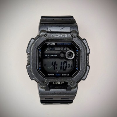 Casio Wave Ride Unisex Digital Wrist Watch W-737H 3488 w/ Grey Case and Bezel