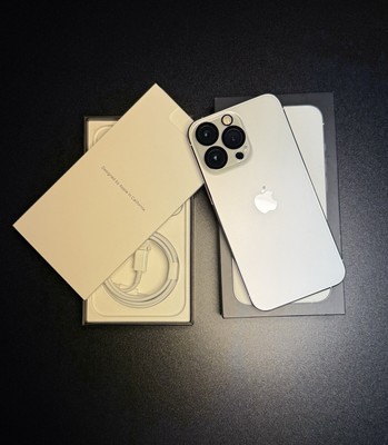iPhone 13Pro Silver 256Gb with Tik Tok and Cap Cut installed