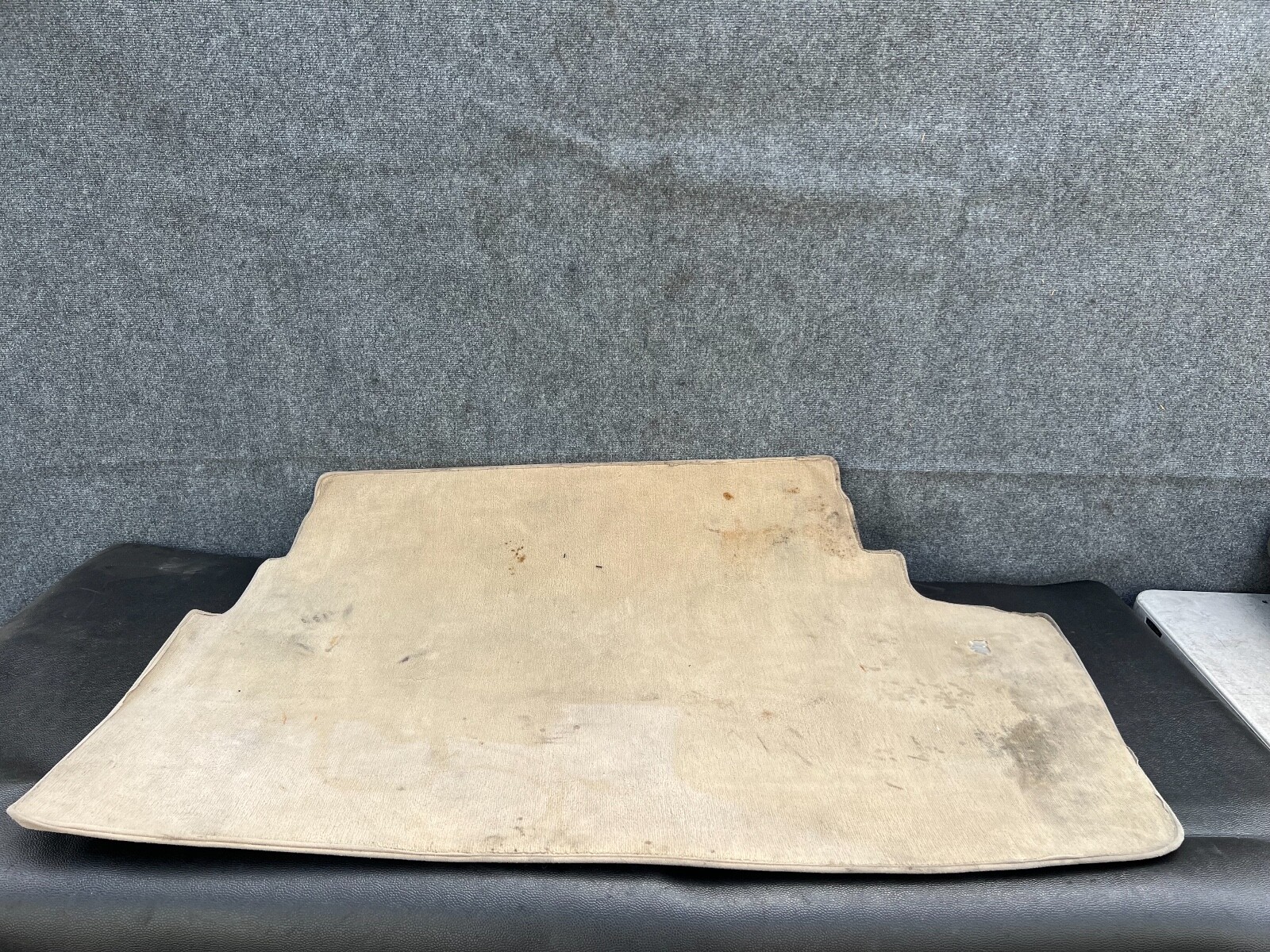 MERCEDES W140 S500 S420 400SE S320 TRUNK FLOOR MAT CARPET RUG ASSEMBLY ...