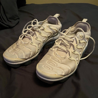 Nike Air VaporMax Plus Men s White Low Top Lace Up Athletic Sneaker
