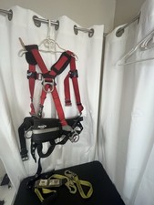 1191209 PROTECTA PRO SAFETY HARNESS USED Size M/L