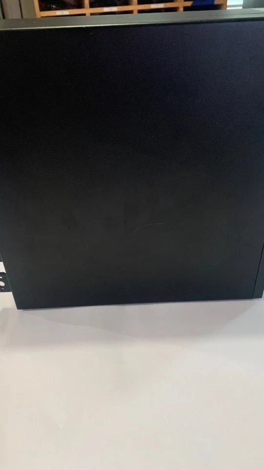 DELL PRECISION 3420 SFF XEON E3-1270 3.80GHz 16GB ECC ram 1TB HDD Win11P 2GB AMD - Image 4 of 4