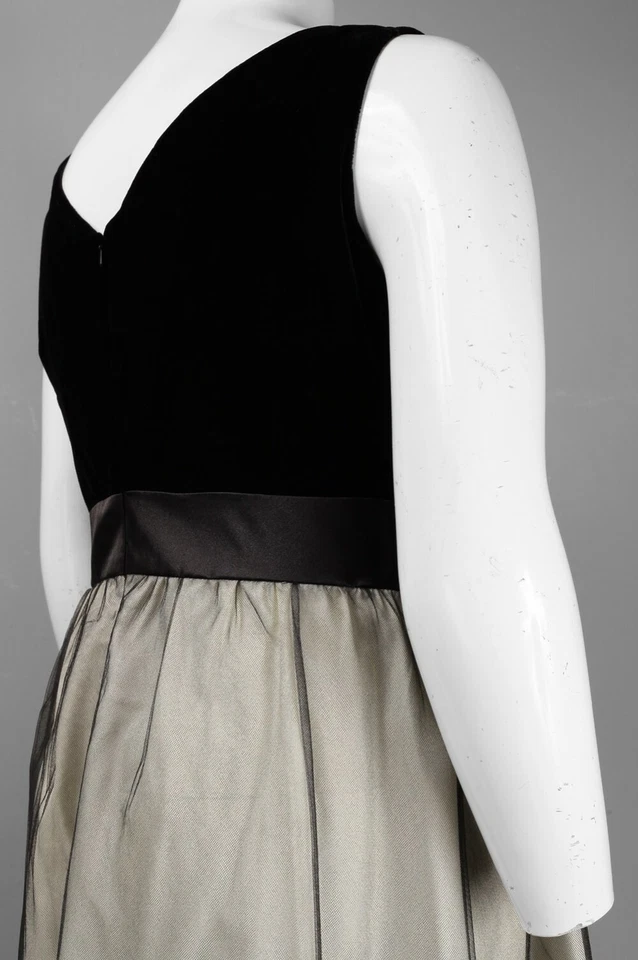 Vestido de Fiesta Donna Ricco Terciopelo Malla Talla 22W 24W Negro Blanco Bordado Nuevo con Etiquetas $158 Foto 2 de 3
