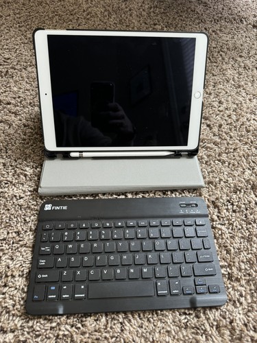 Apple iPad Pro 1st Gen. 64GB, Wi-Fi, 10.5 in - Silver - Afbeelding 7 van 8