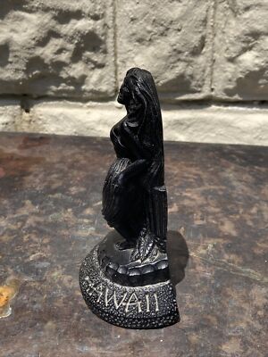 Vintage Coco Joe's Hawaii Hula Girl Figurine Made Of Lava No. 262