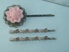 VINTAGE PEACH FLOWER  PLASTIC BEAD BOBBY PINS HAIR PINS UP DO HAIR ACCESSORY