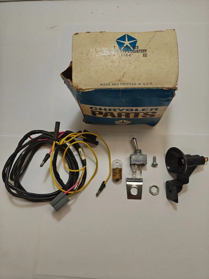 Plymouth Valiant Dart 1968-1969 paquete de luces de mapa de cortesía NOS 2864322. Foto 4 de 4