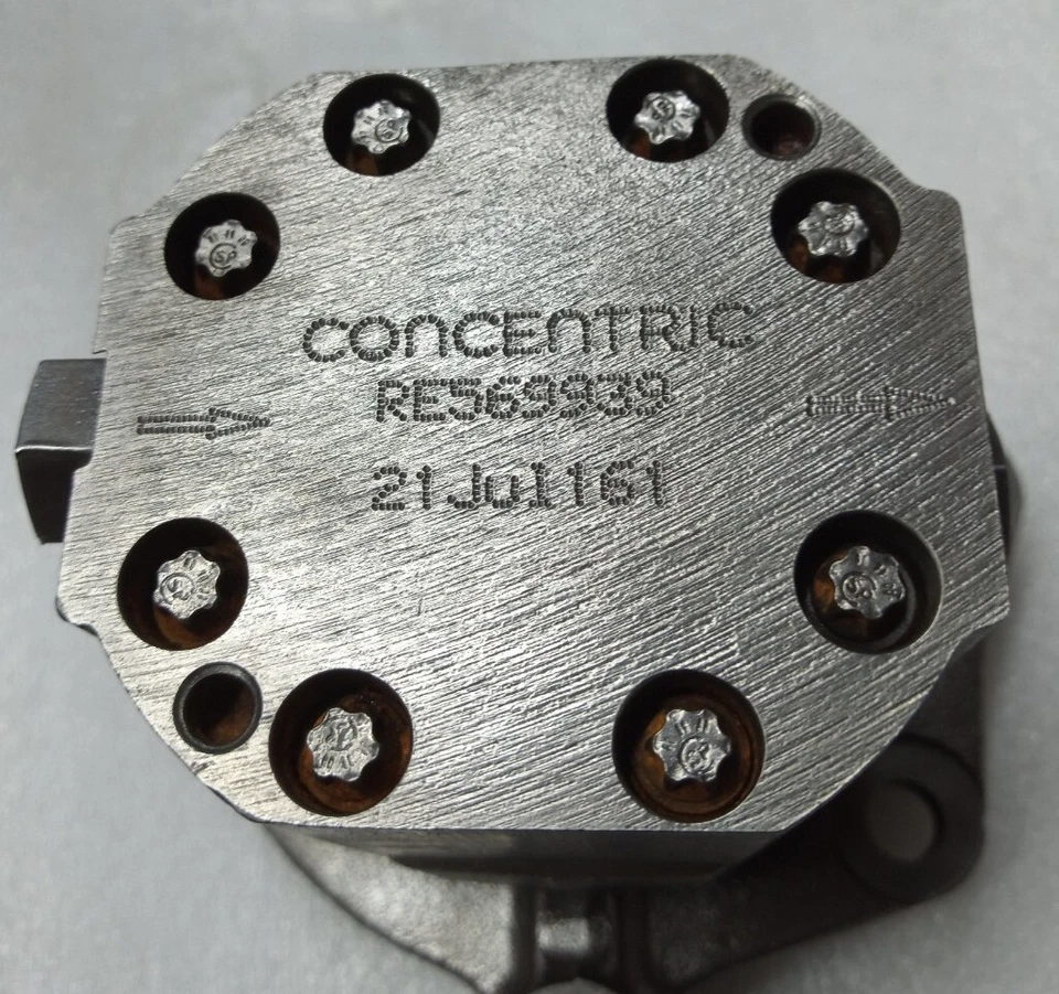 John Deere RE569939 OEM Diesel Fuel Pump. - Image 2 of 4