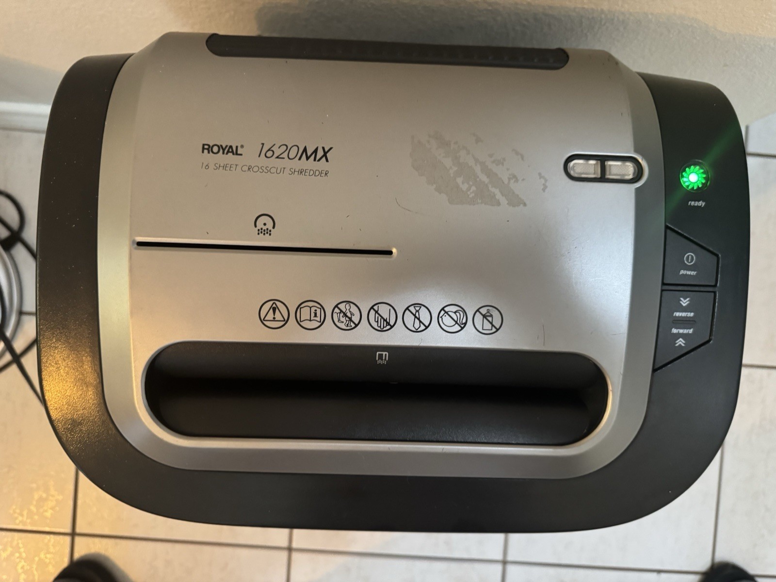Royal 16 Sheet Cross Cut Paper Shredder 1620MX Black/Gray, C