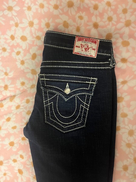 true religion low rise bootcut 2000’s style size 28