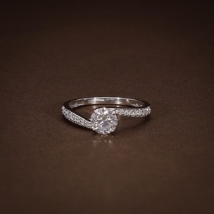 Authentic Round Cut Moissanite Bypass 14K Gold Plated Twisted Engagement Ringa
