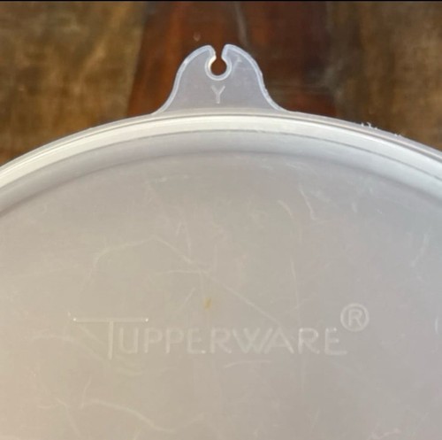 Vtg Tupperware 8” Sheer Round Replacement Lid #229-5 with Y-Tab - Picture 4 of 5