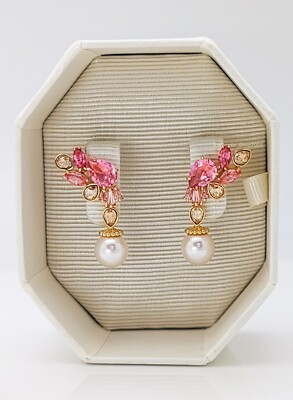 【SWAROVSKI】Gema ドロップピアス 5688486 Gema drop earrings, Mixed cuts, Crystal pearls, Flower, Pink