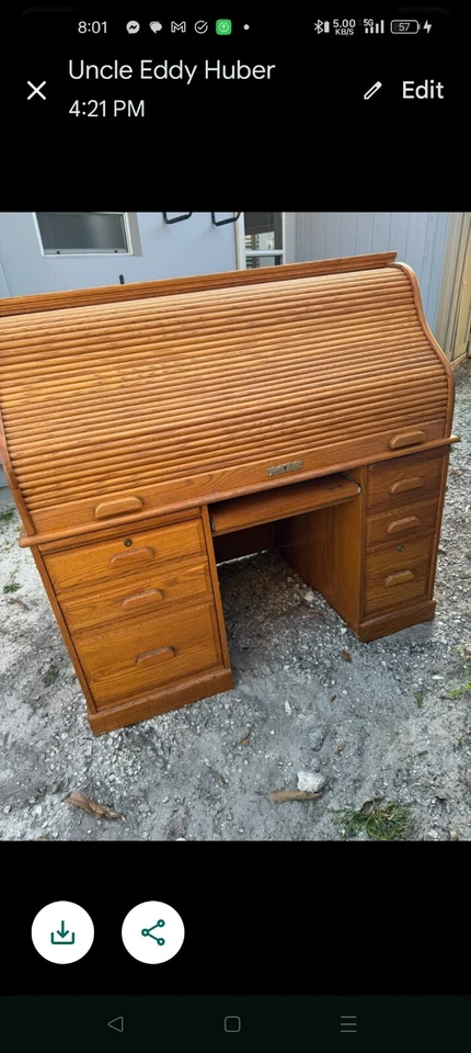 Escritorio con ruedas de madera Winners Only marrón roble macizo cerradura y cajones de trabajo con llave Foto 3 de 4