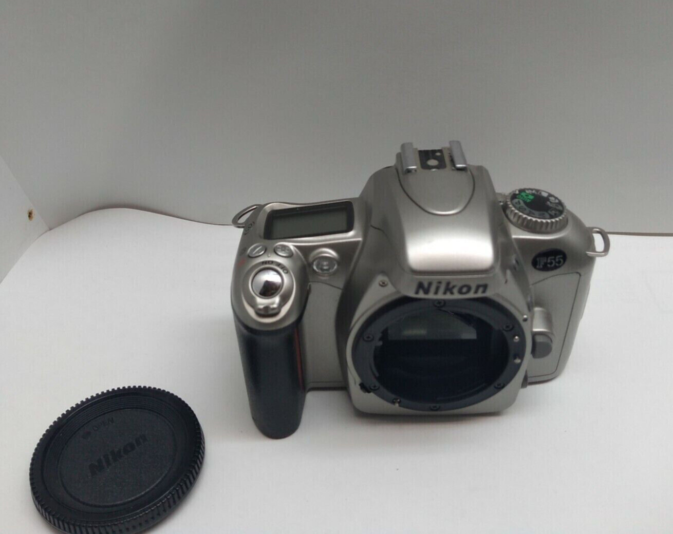 Nikon F55 Electronic 35mm SLR Film Camera Body eBay