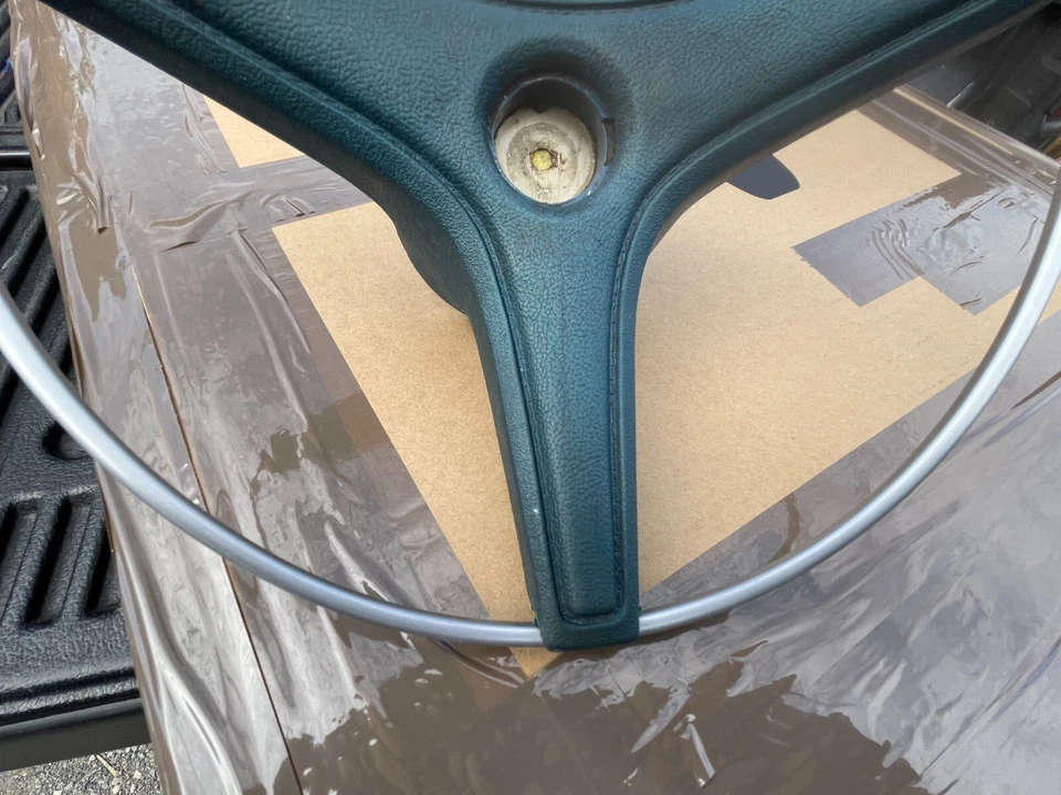 Dodge Coronet 1970 fabricante original volante azul almohadilla central carrocería B aspecto @ 16 fotos A+ Foto 4 de 4