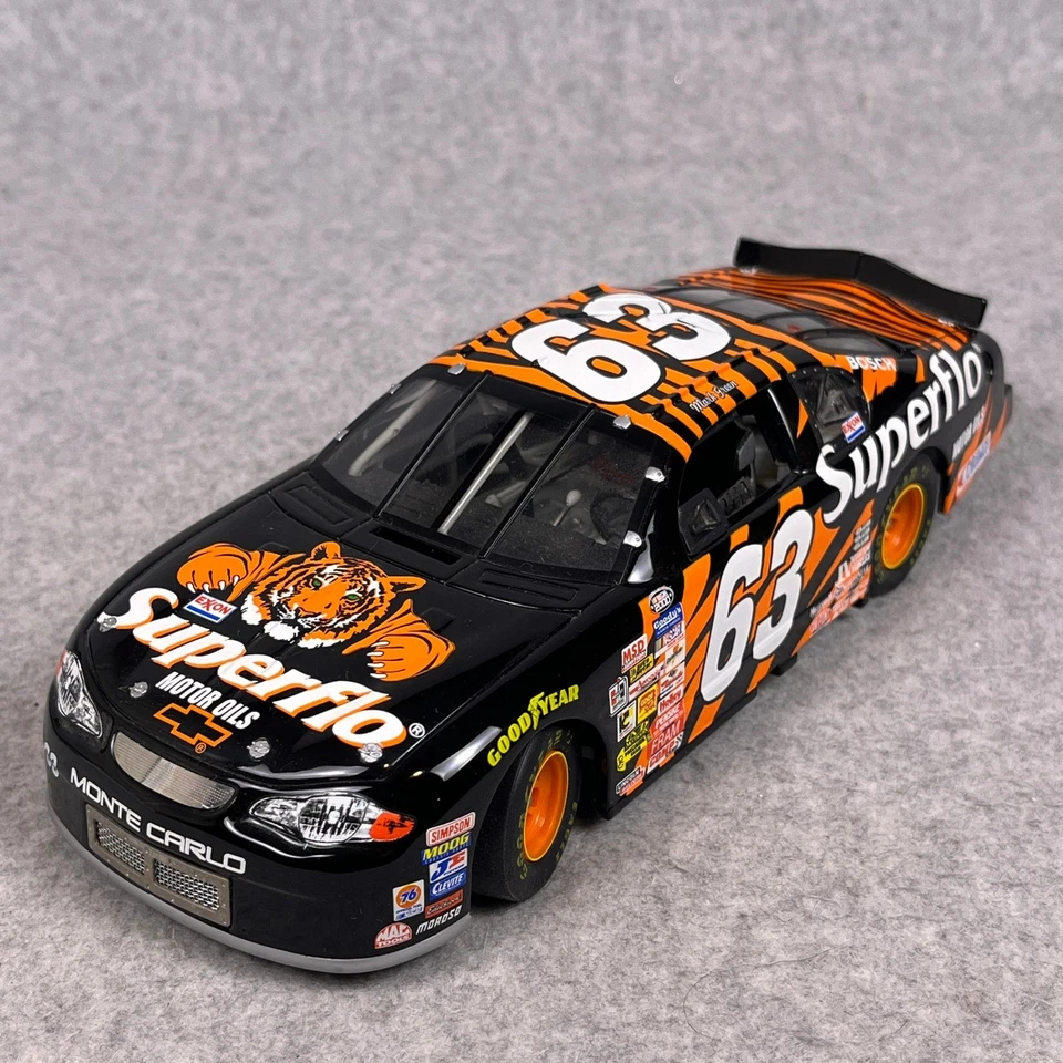 Mark Green 63 Superflo 1:24 Team Caliber Chevy Monte Carlo 2000 Preferred Series - Image 3 of 4