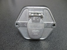 velvac-593052-sevenway-socket-with-20-amp-circuit-breaker-new-genuine
