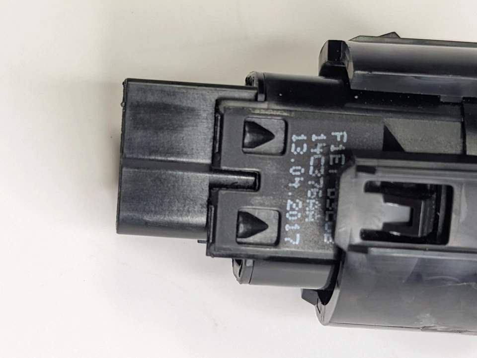 Ford Focus ST 2017 2012-2018 botón de parada de arranque del motor Foto 4 de 4