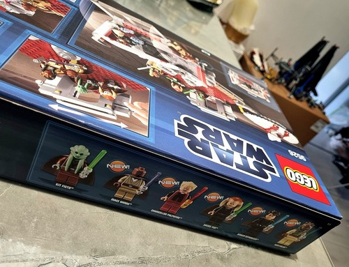 Lego Star Wars 9526, Palpatine's Arrest Brand New And Sealed MINT !!!!! - Picture 13 of 16