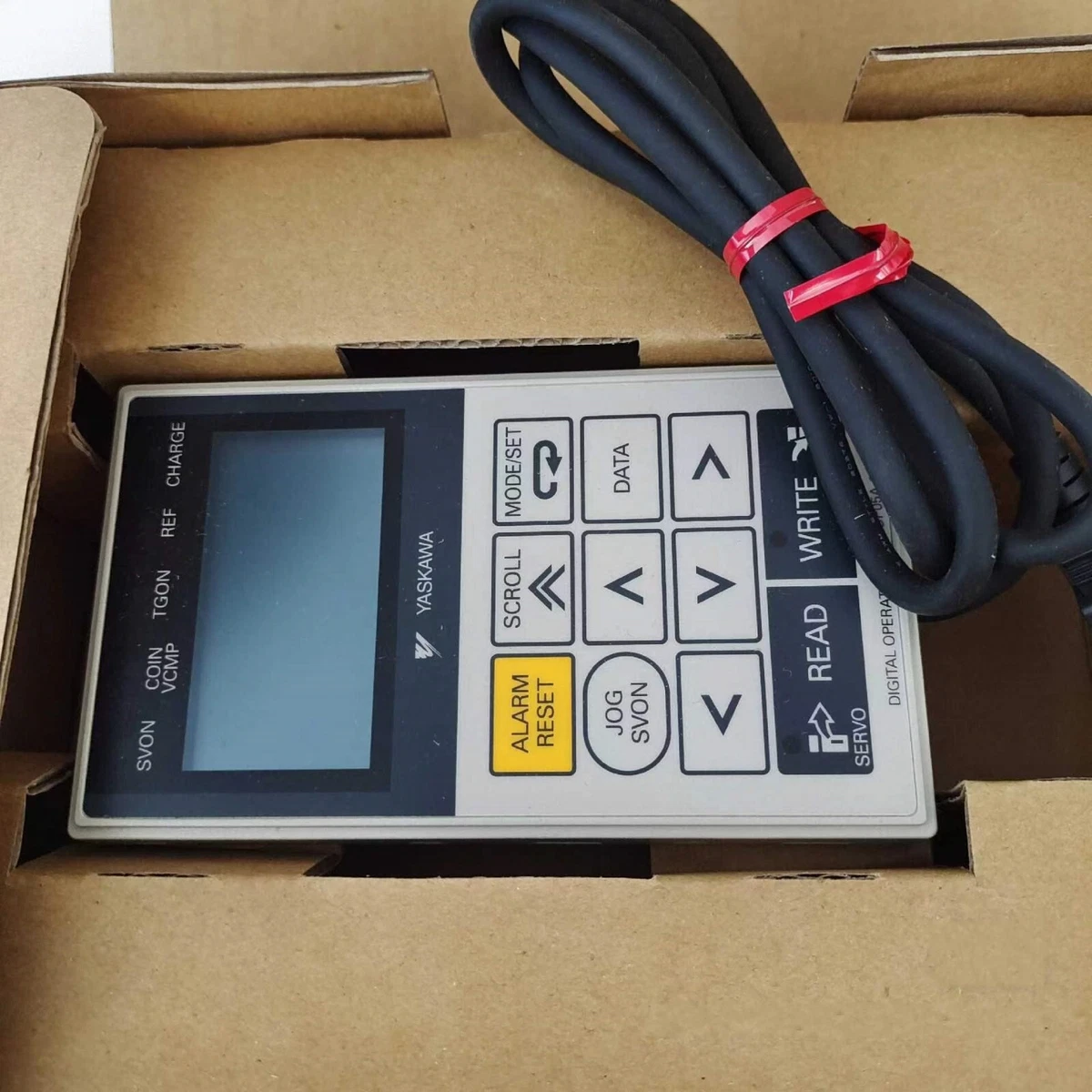 安川電機 デジタルオペレーター JUSP-OP05A-1-E