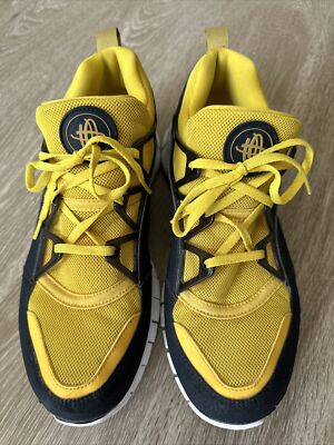 light yellow huaraches