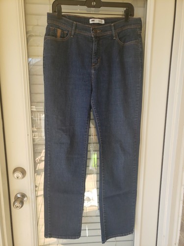 Levis 512 perfectly slimming straight leg Strech W30 L30 | eBay