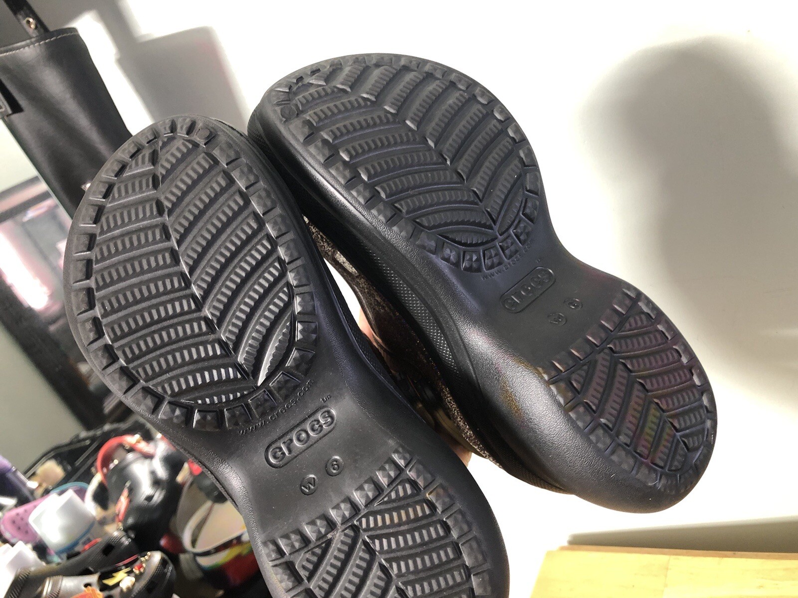 Crocs Classic Translucent Glitter Bae Platform Clogs … Gem