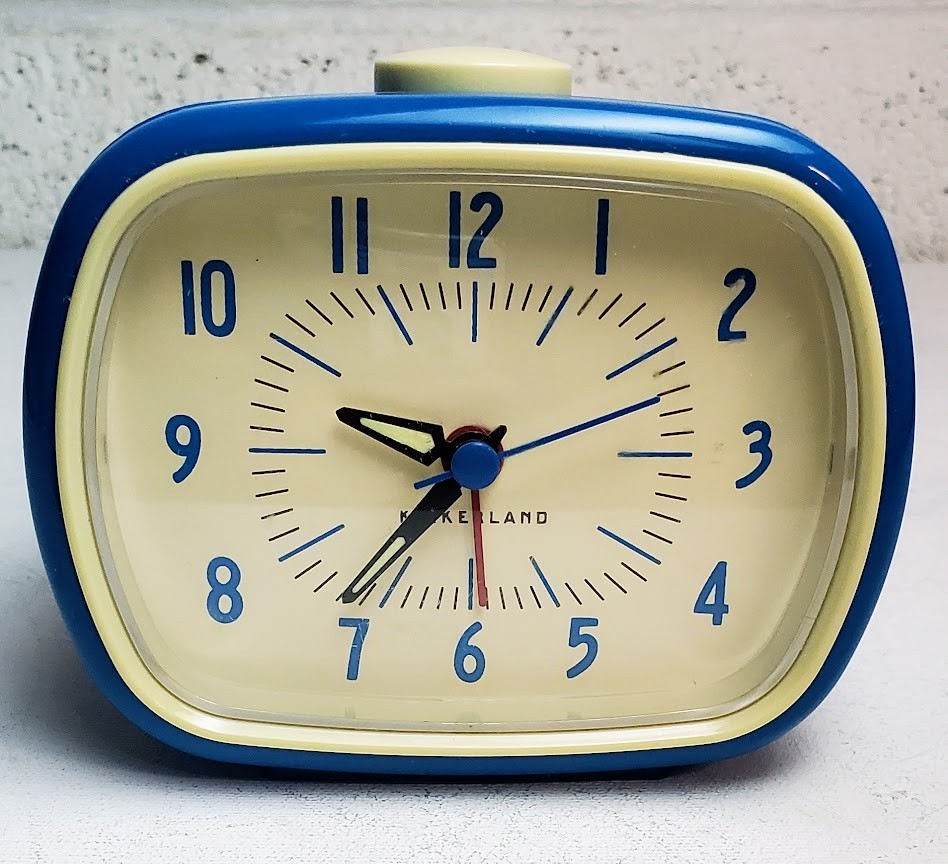 Kikkerland Retro Battery Operated Alarm Clock Vintage Style Desktop Blue CUTE!