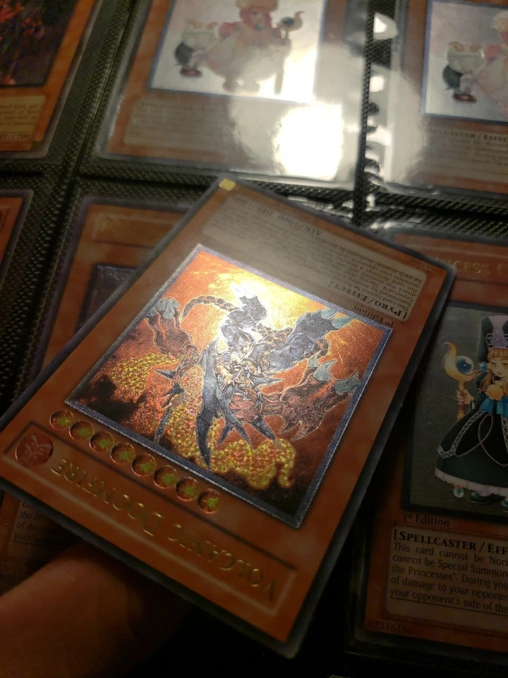 Volcanic Doomfire - FOTB-EN008 - Ultimate Rare - 1st Edition - - Image 3 of 4