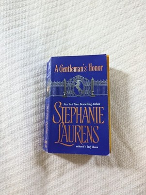 A Gentleman's Honor By Stephanie Laurens Stepback Paperback Book
