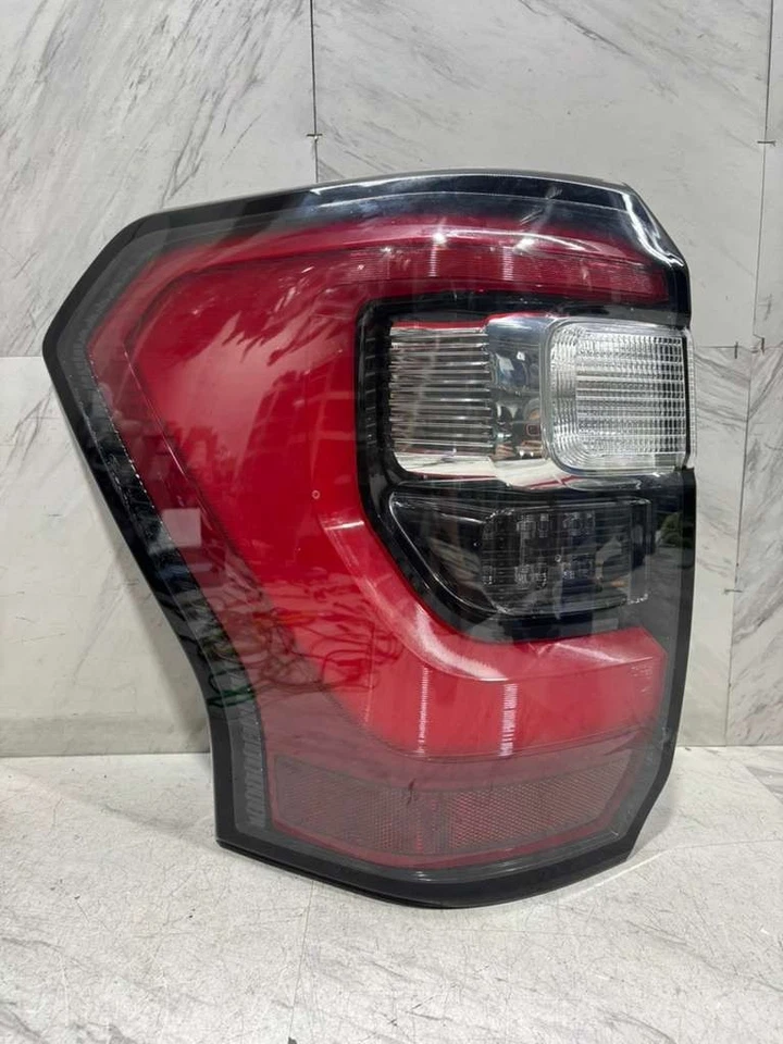 Luz trasera exterior Ford Expedition 2018 2021 OEM LH lado del conductor LED JL1B-13B505-BR Foto 3 de 4