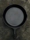 Vintage Unmarked Wagner Ware No. 10 Cast Iron Skillet