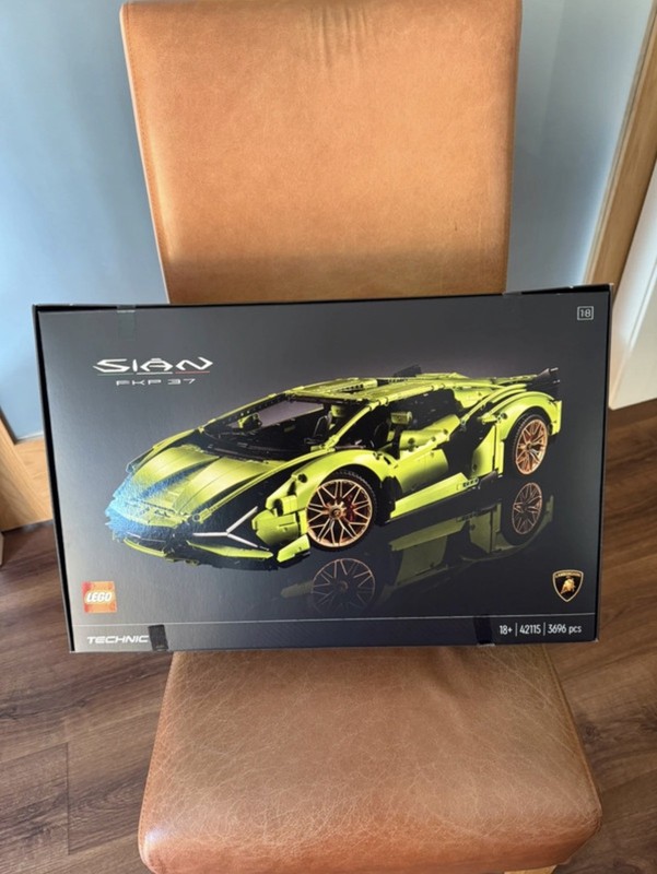 BRAND NEW SEALED LEGO LAMBORGHINI SIAN FKP-37