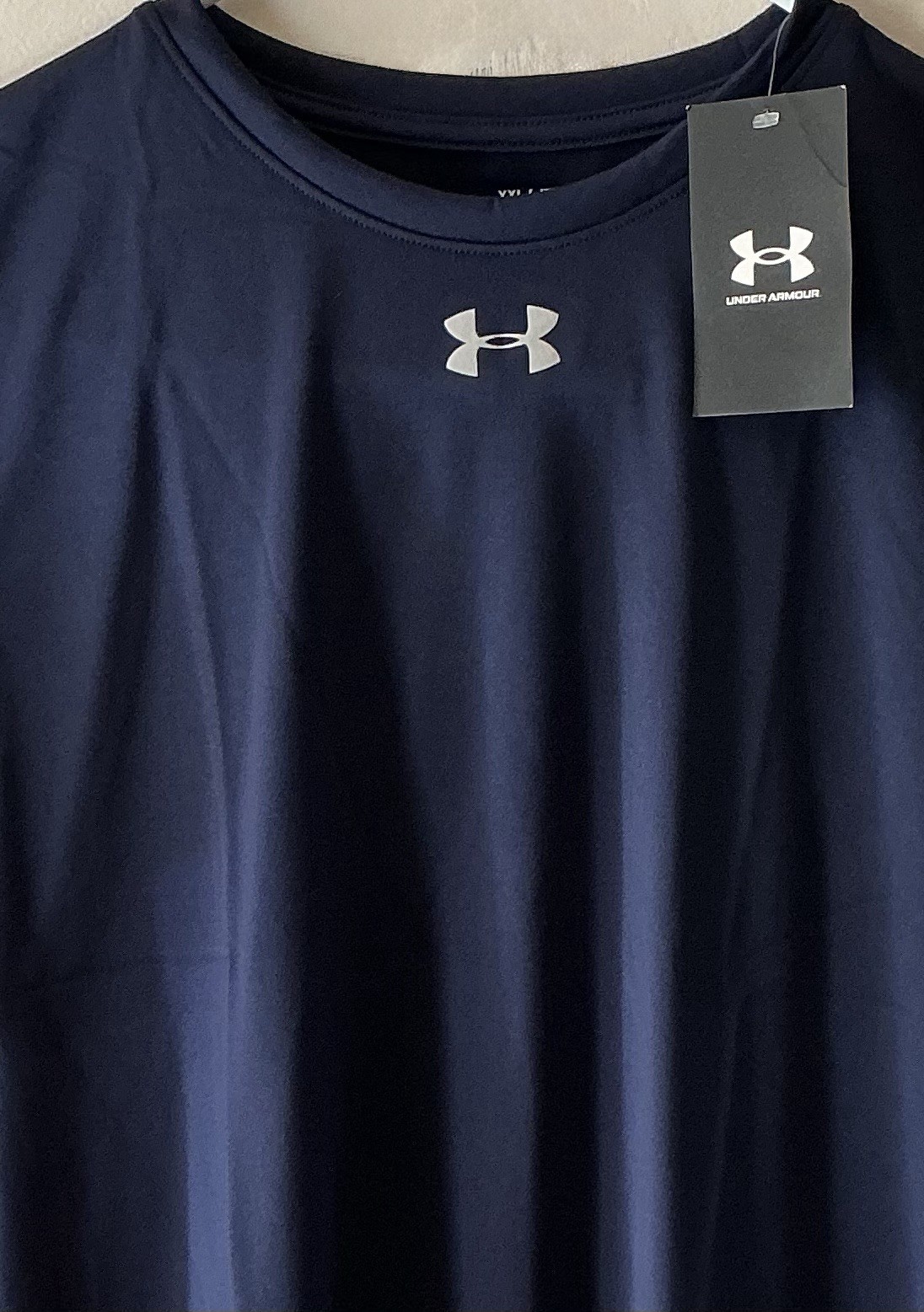 Under Armour Boy’s Locker Tee Short Sleeves  Size YXL   Midnight Navy  NWT thumbnail 2