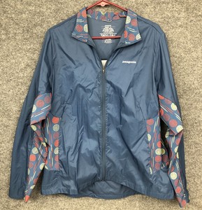 patagonia packable windbreaker