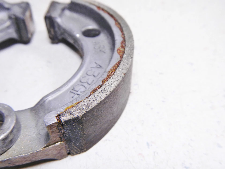 86 HONDA TG50 ГИРОСКОП S ЗАДНИЕ ТОРМОЗНЫЕ КОЛОДКИ/ОБУВЬ  - Изображение 3 из 4