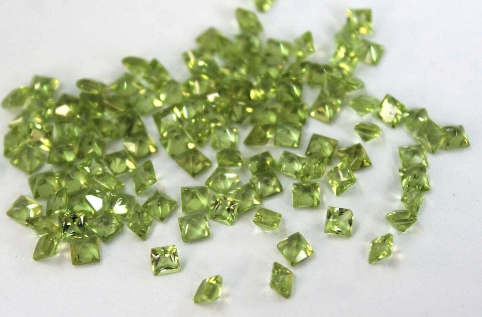 100% Natural Peridot 5mm Square Faceted Cut Calibrated Size Loose Gemstone 5 Pcs - Image 3 of 4