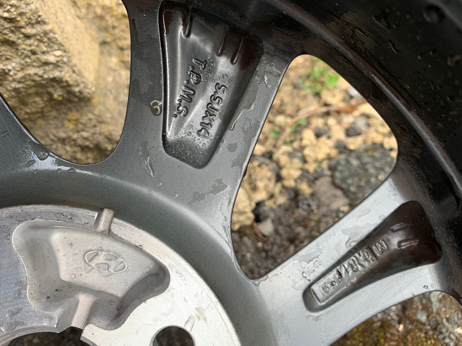 GENUINE HYUNDAI I10 14” DIAMOND CUT SINGLE ALLOY WHEEL 52910B9500 eBay