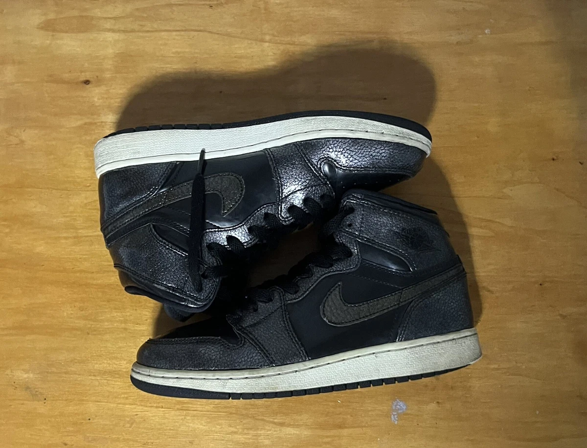 Jordan 1 black patent 2025