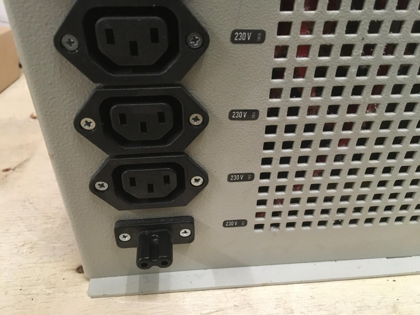 Block B Transformer 0309063, IP 20, VDE 0570 / EN 61558, VDE 0750 / EN ...