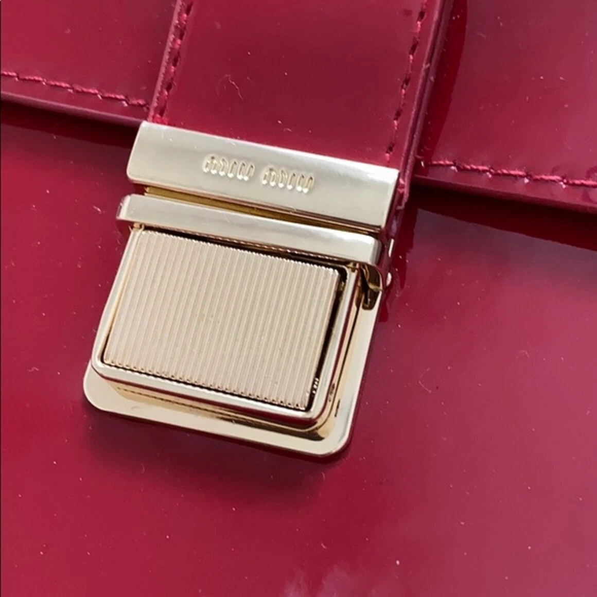 NUOVO! Pochette originale MIU MIU rossa chiusura oro brevetto pochette borsa cosmetica autentica